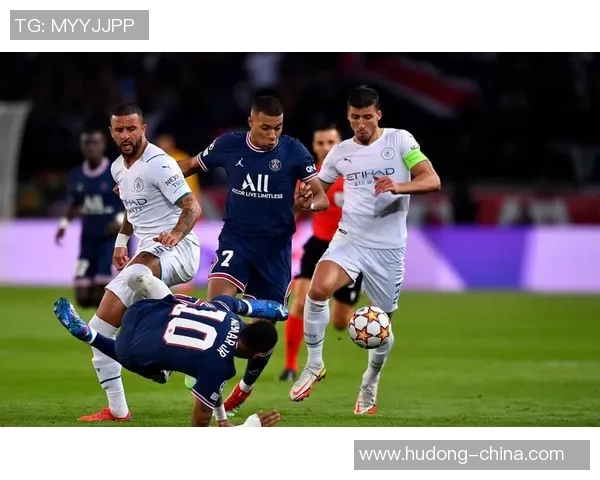 那不勒斯逆袭巴黎圣日耳曼足总杯大胜引发全场惊呼集锦回顾